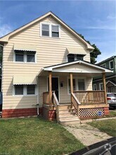 Building Photo - 13611 Chapelside Ave