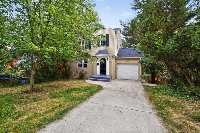 Foto del edificio - 6017 Inwood St