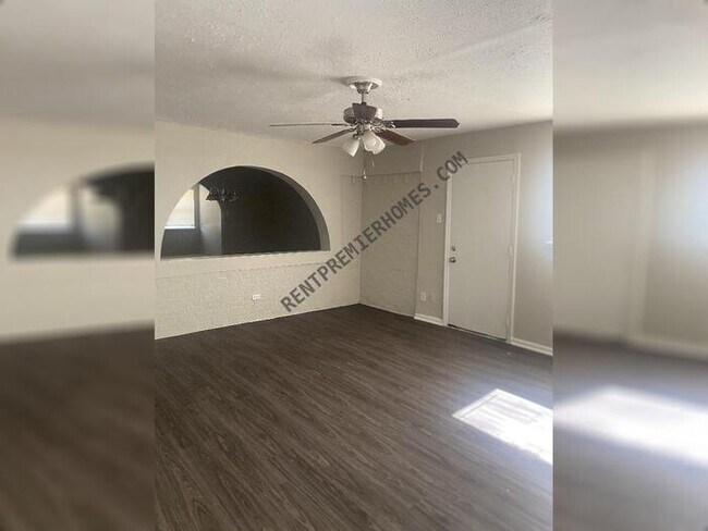 Foto del edificio - 5015 Dupont Dr