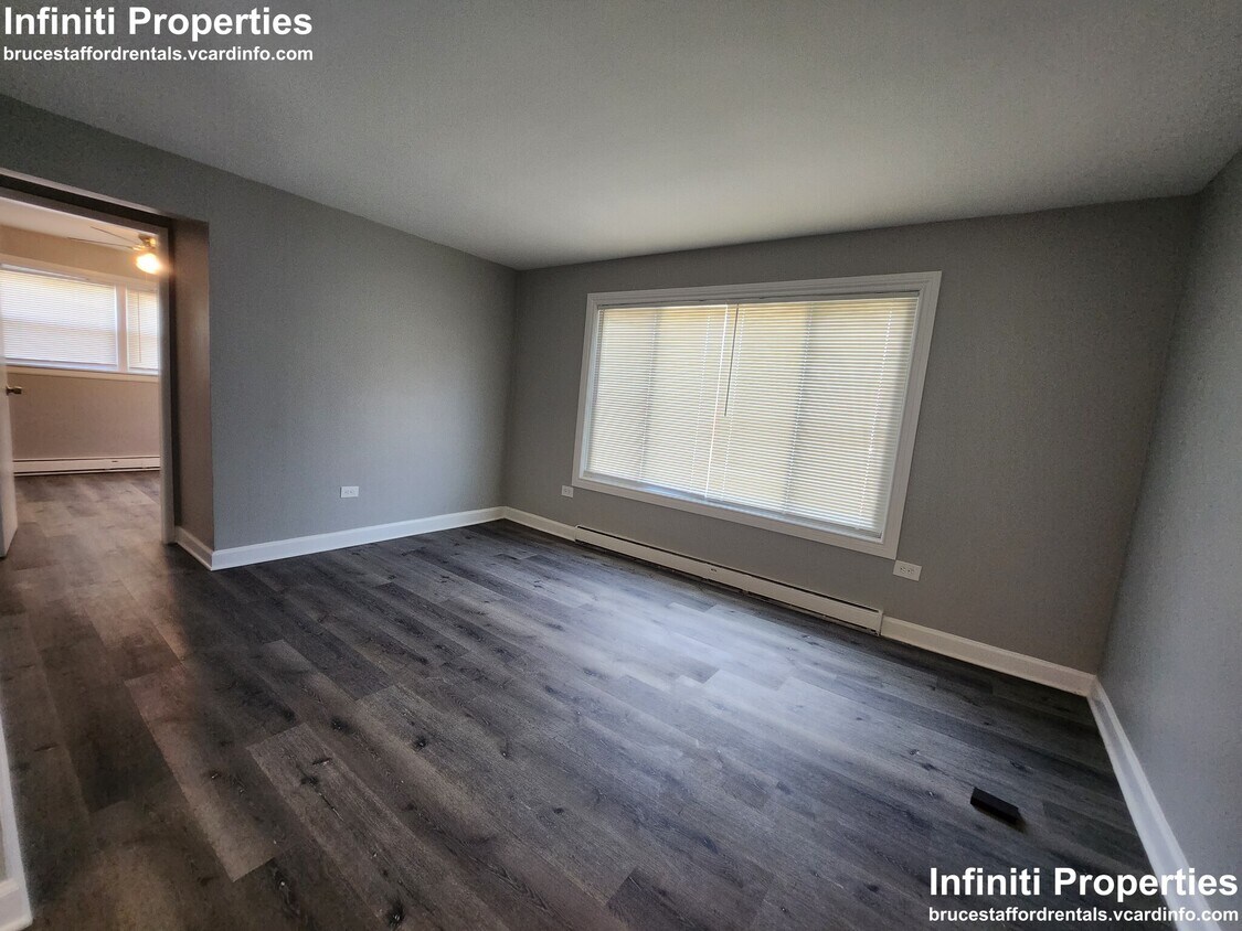 Primary Photo - 2113 W 119th St