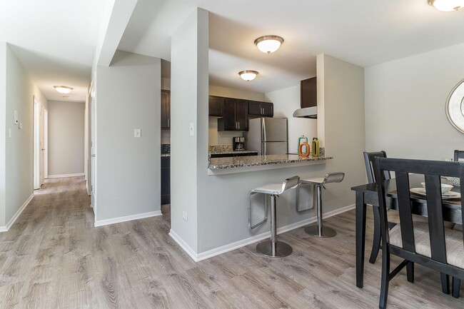 Haven Crystal Lake _ Dining Room - Residence of Fairway Greens