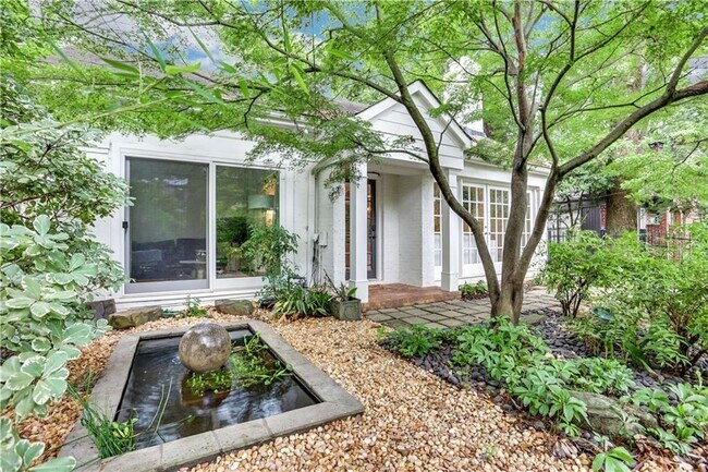 Foto del edificio - 355 8th St NE