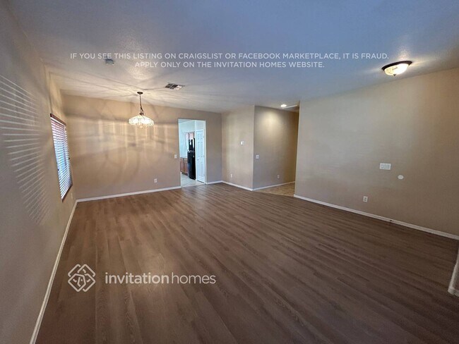 Building Photo - 7005 S 21st Dr