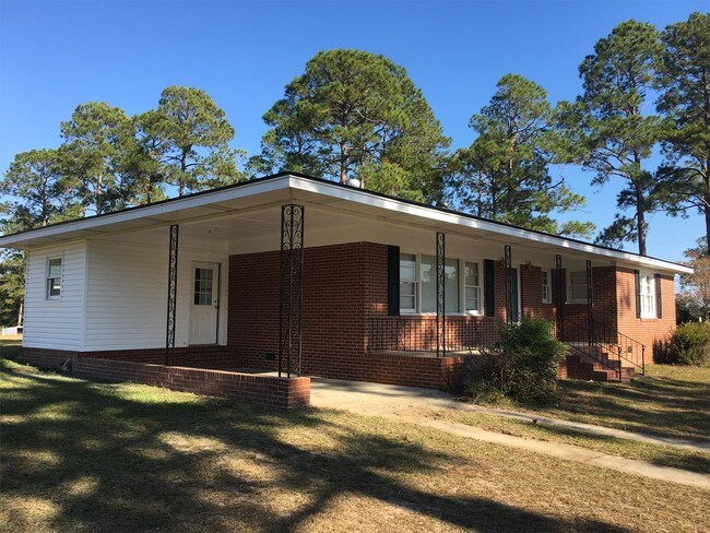 Foto del edificio - 125 Pine Crest Dr