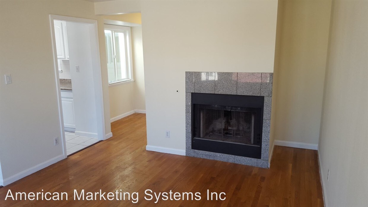 Primary Photo - 1455 Silver Ave