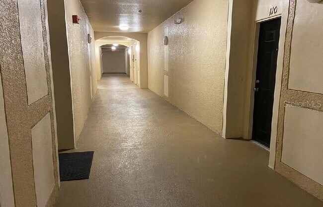 Foto del edificio - 2484 San Tecla St