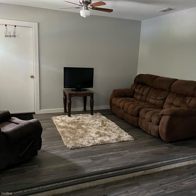 Building Photo - 3 br, 2 bath House - 505 FM 724