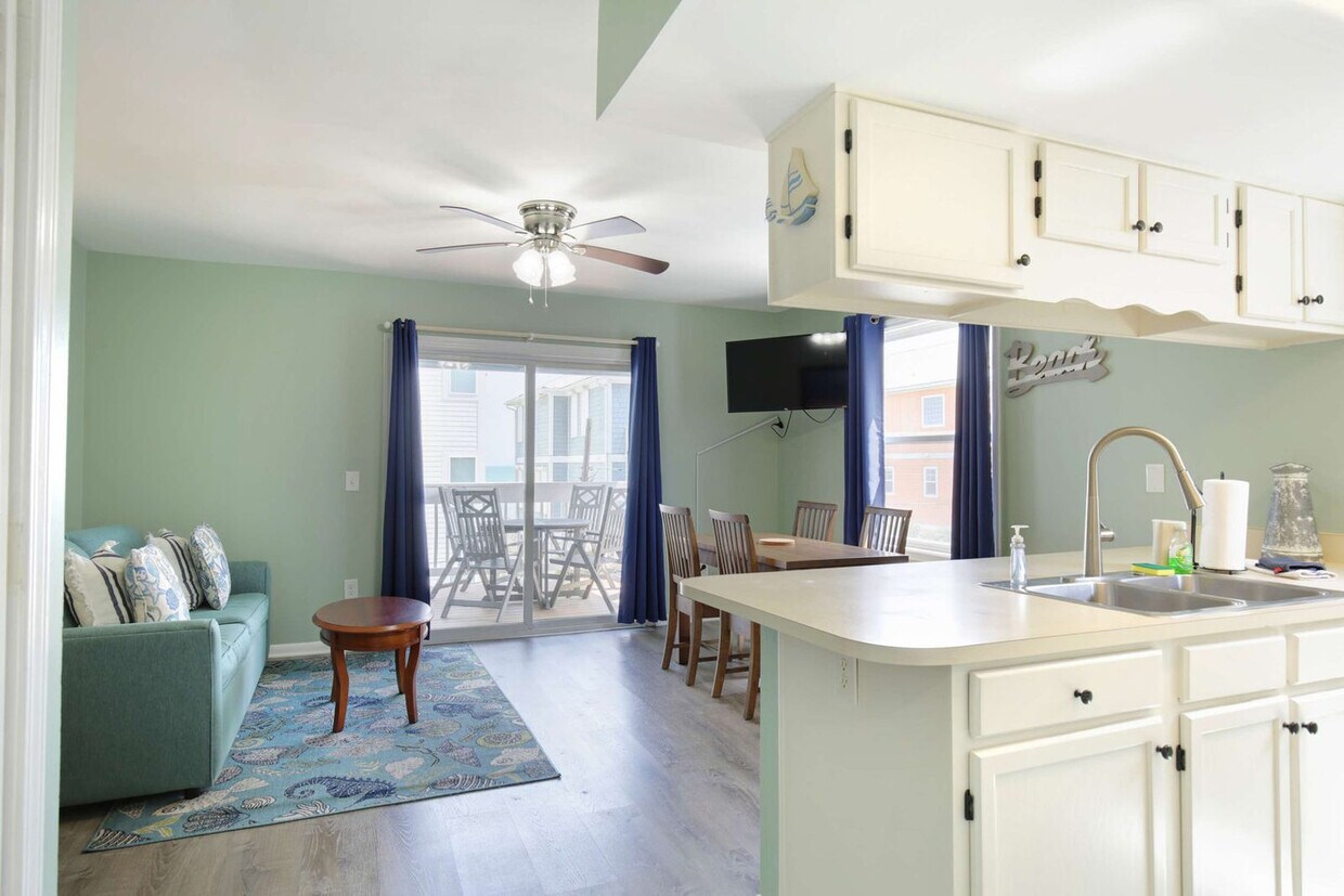 Foto principal - 608 Carolina Beach Ave S