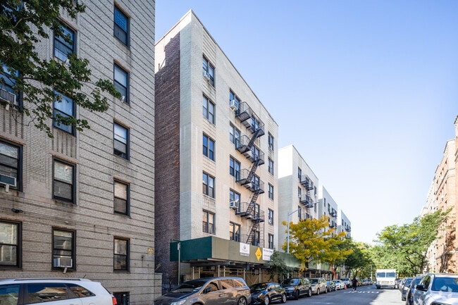 Building Photo - 96 Arden St