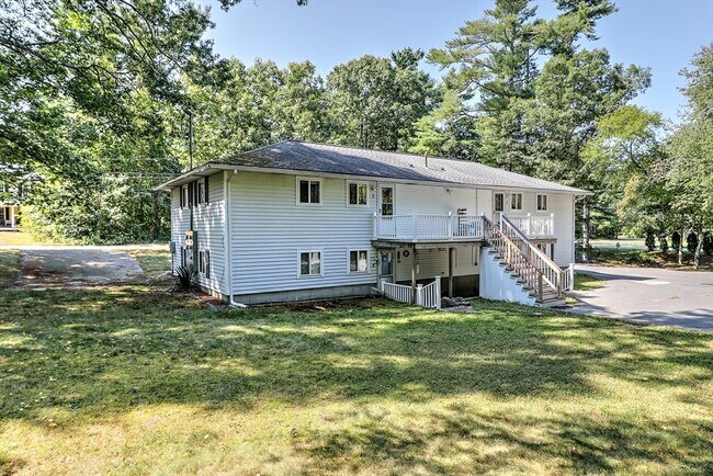 Foto del edificio - 991 Main St