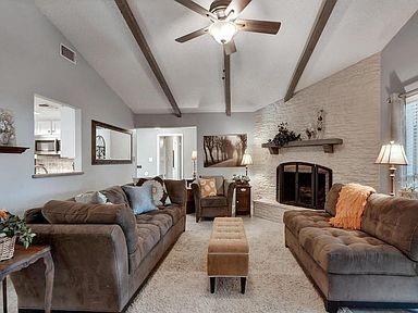 Foto del edificio - 12407 Split Rail Pkwy