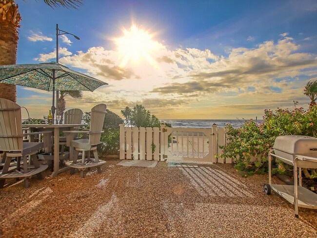 Foto del edificio - 8316 Seawall Blvd