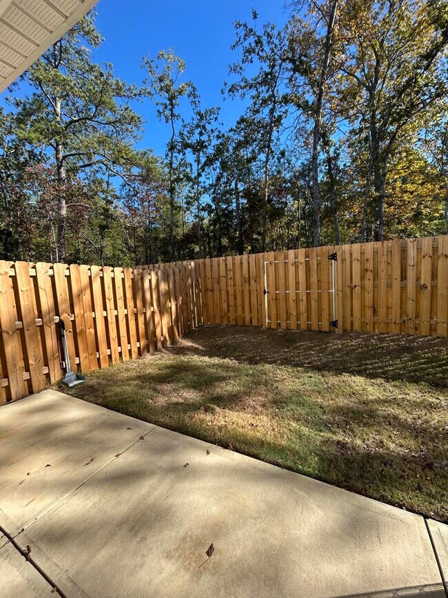 Building Photo - 4310 Beautiful Pond Pk