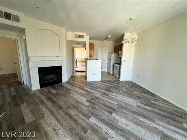 Building Photo - 7155 S Durango Dr