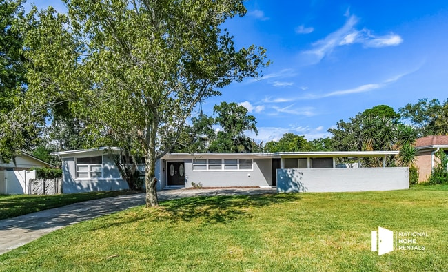 Building Photo - 4891 Brighton Dr