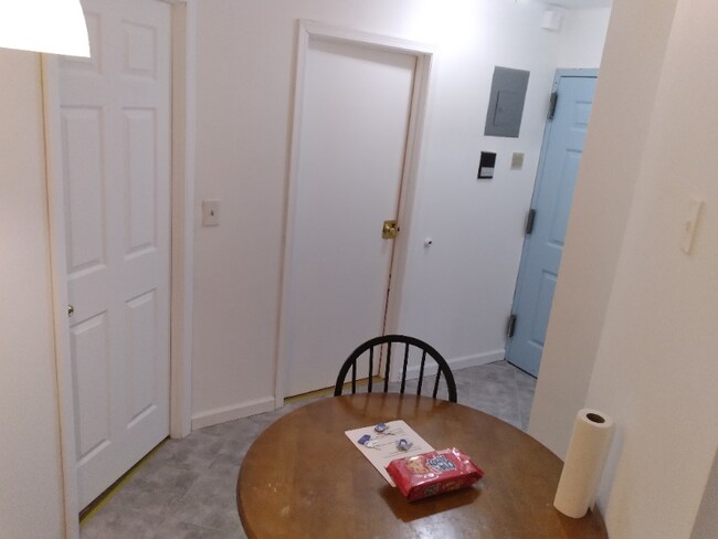 Building Photo - 52-14 94th St