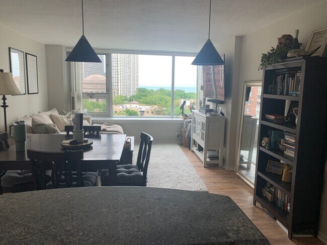 Foto del edificio - 2728 N Hampden Ct