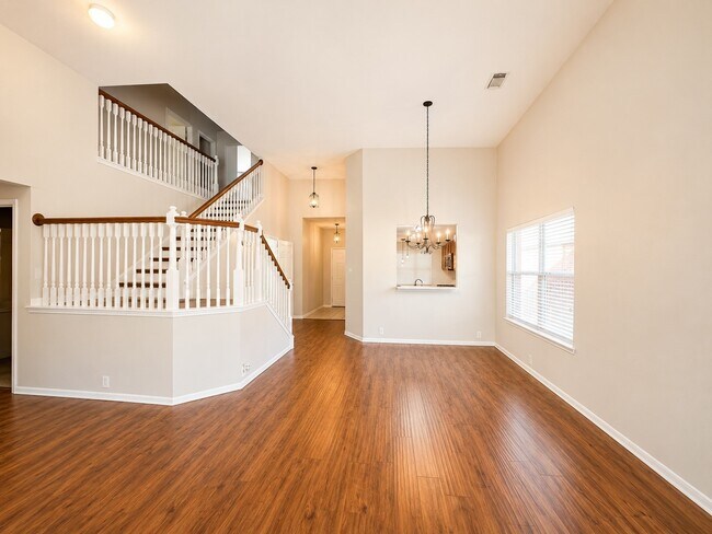 Foto del edificio - 714 Cypresswood Ridge