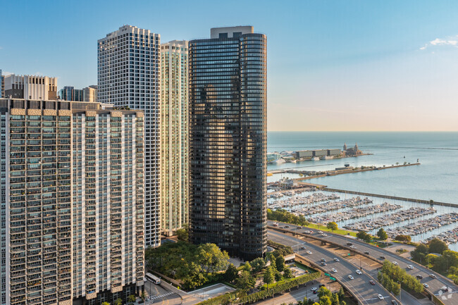 Foto del edificio - Harbor Point Tower