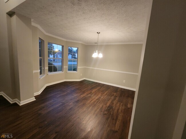 Building Photo - 2793 Brandon Lake Dr