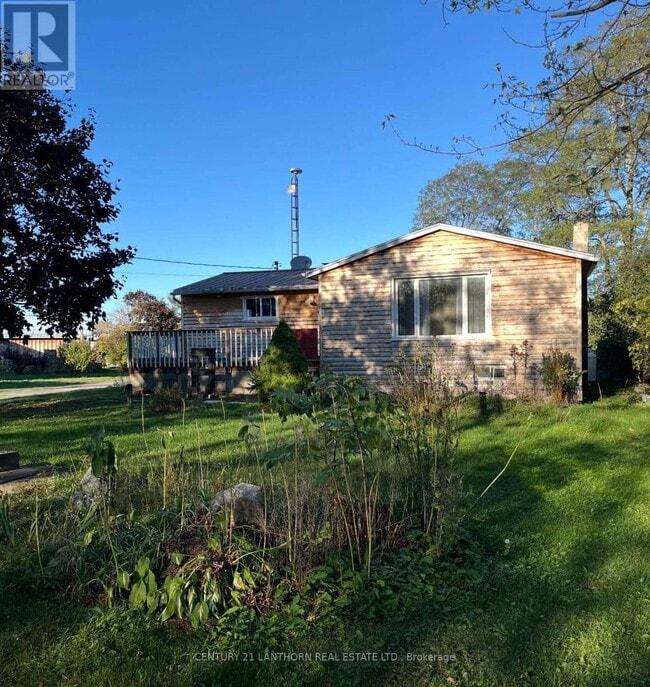 Building Photo - 210 Melville Rd