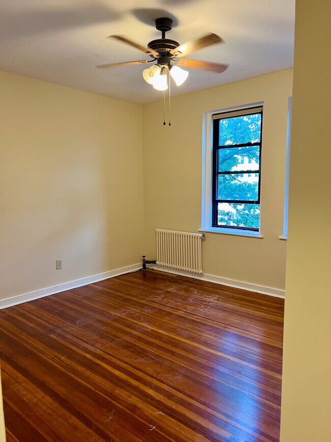 Building Photo - 1400 Commonwealth Ave