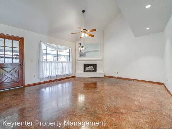 Foto del edificio - 4 br, 2 bath House - 9143 S Maplewood Ave