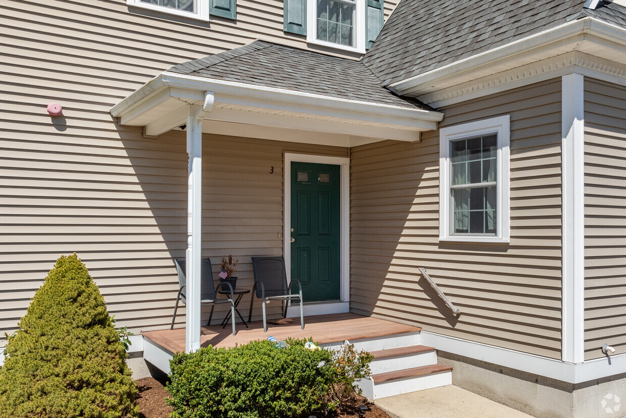 Entrance - 153 S Main St