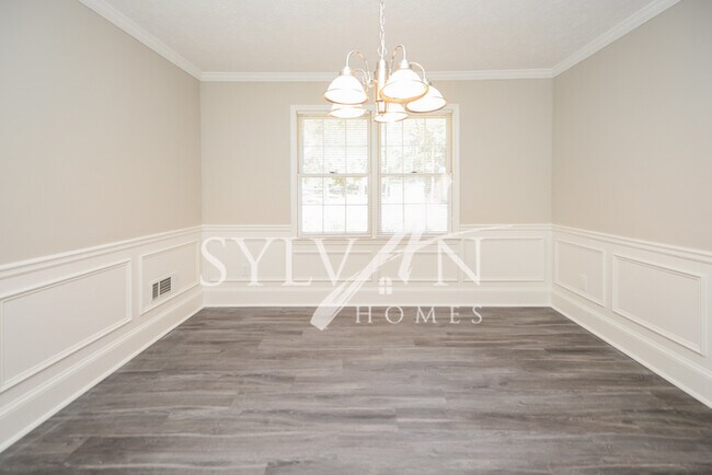 Foto del edificio - Prepare to fall in love with this 4 bedroo...