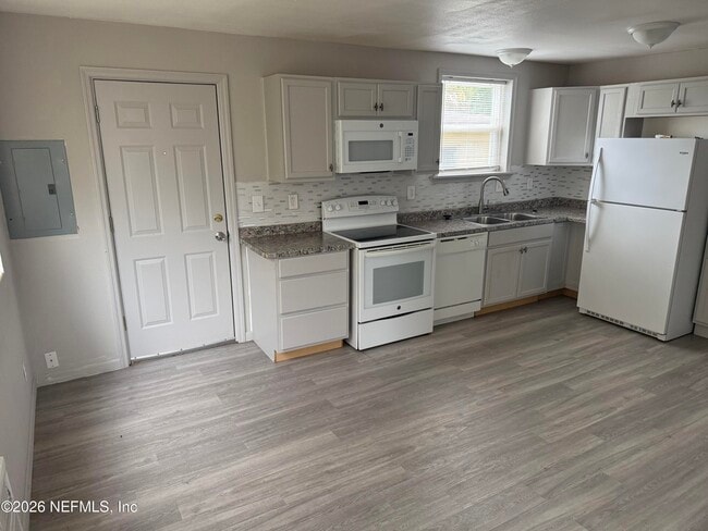 Foto del edificio - 5659 Ansley St