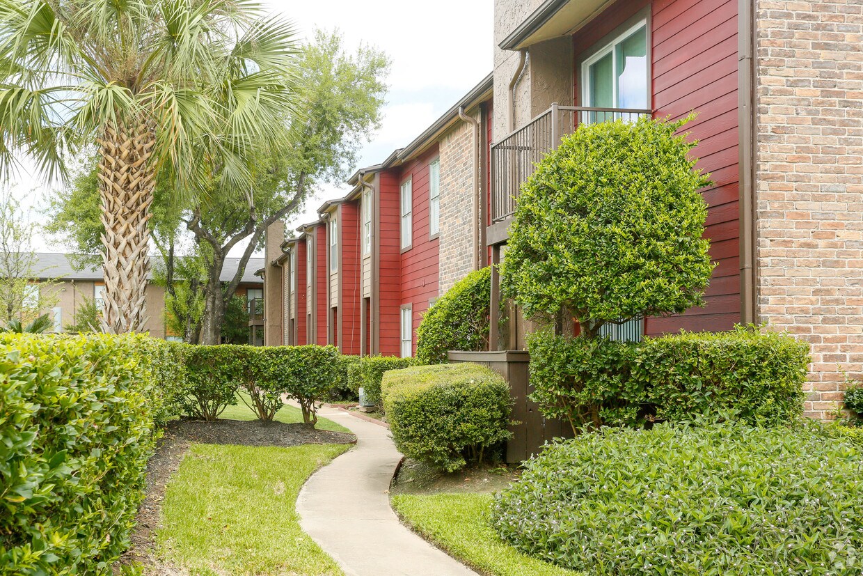 The Wilcox 2400 S South Loop W Houston, TX Apartments for Rent in