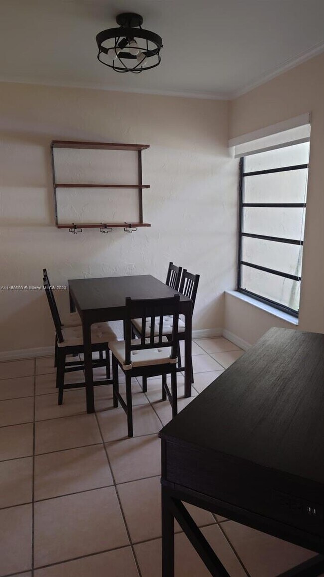 Foto del edificio - 9424 SW 124th Ct