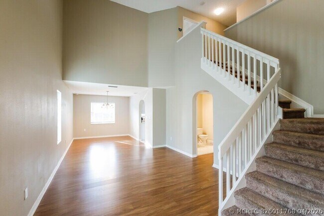 Foto del edificio - 1230 NW 192nd Terrace