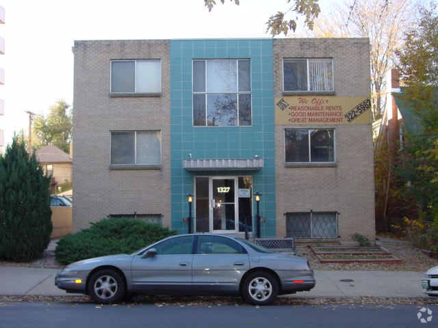 Building Photo - 1327 Steele St