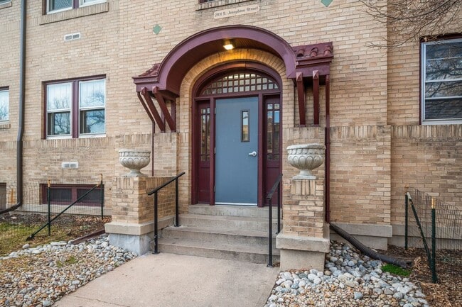 Foto del edificio - University Park 1 bed 1 bath Condo in walk...