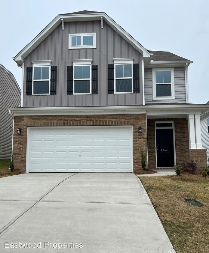 3 br, 2.5 bath House 6041 Haddington Drive House Rental in Roebuck