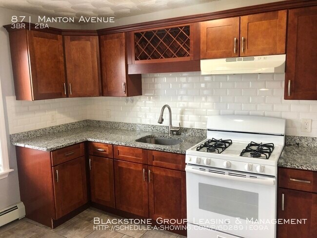 Building Photo - 871 Manton Avenue