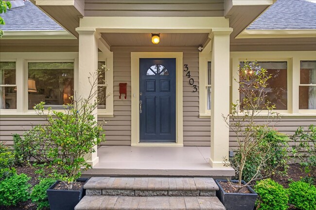 Building Photo - Charming Updated 3bd/2ba Beaumont-Wilshire...