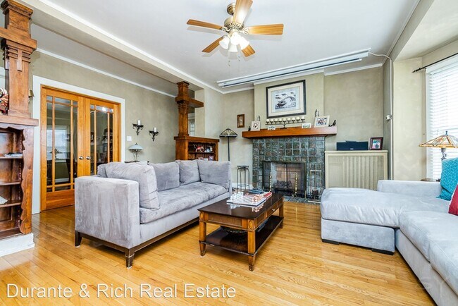 Foto del edificio - 3 br, 1 bath House - 309 Chicago Ave #2