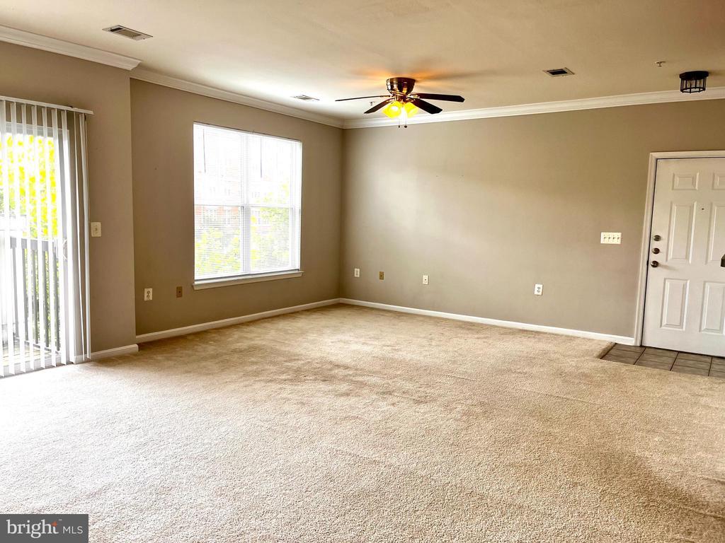 Foto principal - 11375 Aristotle Dr