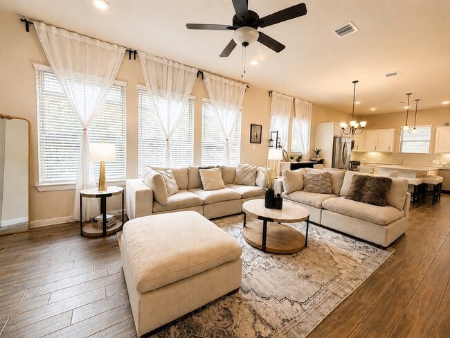 Foto del edificio - 7363 Lake Arrowhead Ln