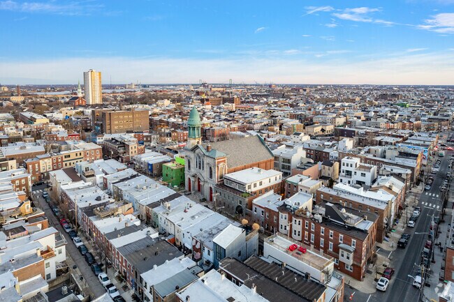 Aerial Photo - 730 Montrose St