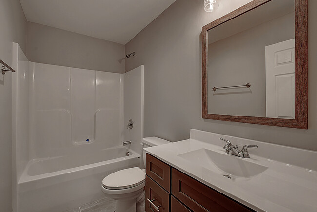 Building Photo - 330 Pauline Ingle Dr