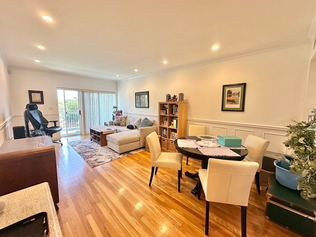Foto principal - 231 Coolidge Ave