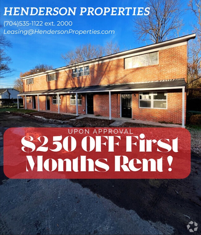 Building Photo - 2715 Dundeen St