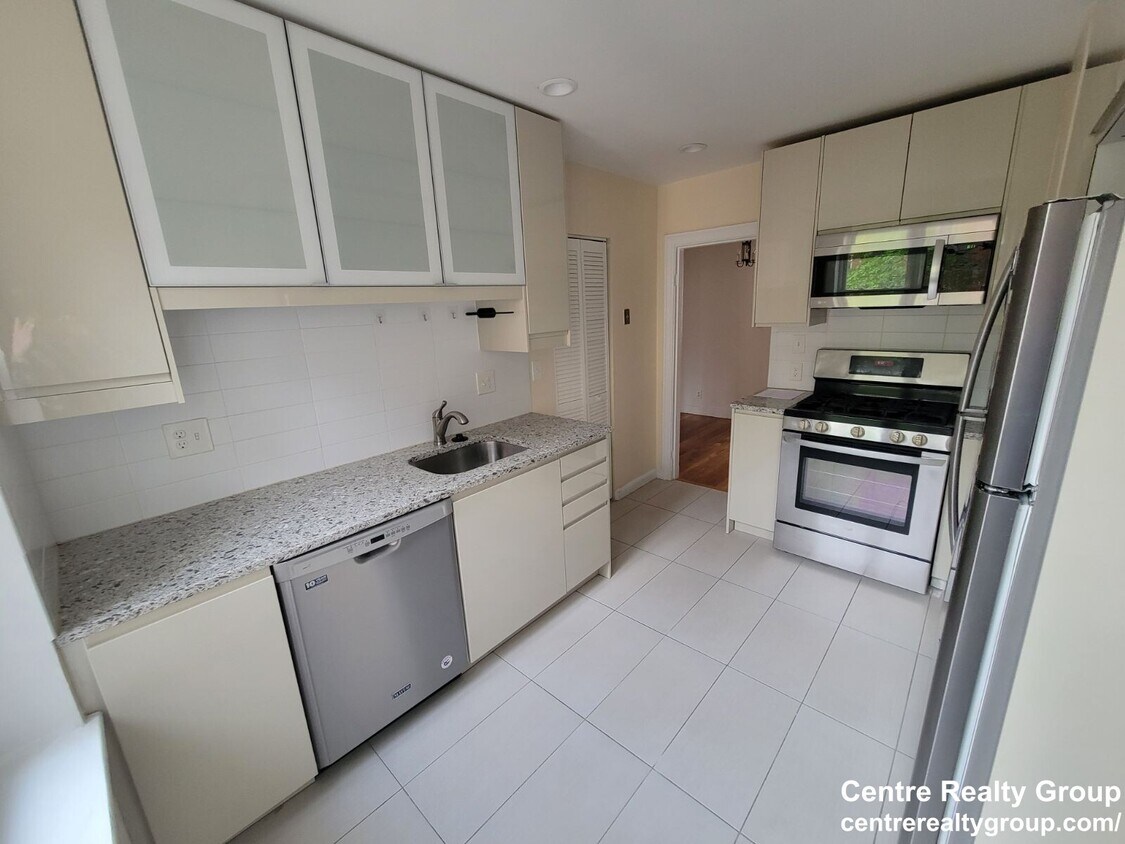Foto principal - 76 Strathmore Rd