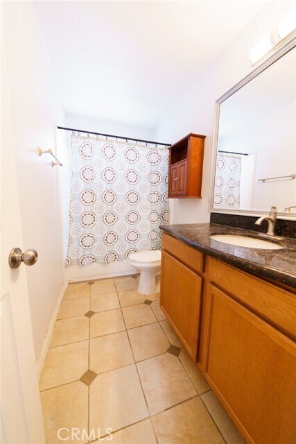 Foto del edificio - 1430 W Lambert Rd
