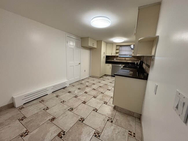 Building Photo - 103 Maitland Pl