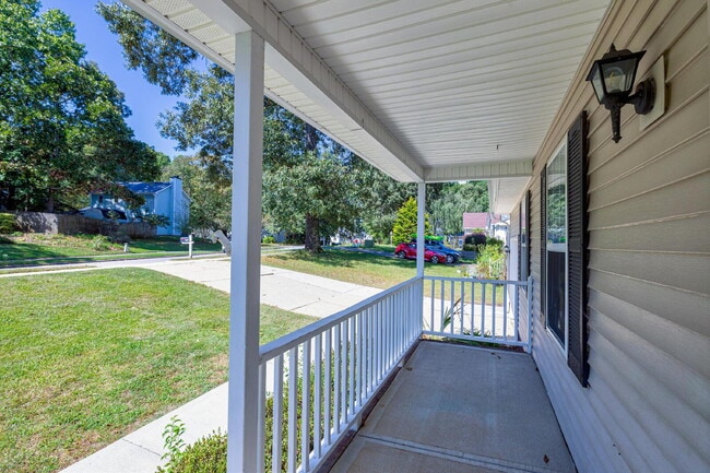 Building Photo - 520 Wyndham Dr