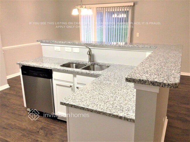 Foto del edificio - 7038 Advocator Ln